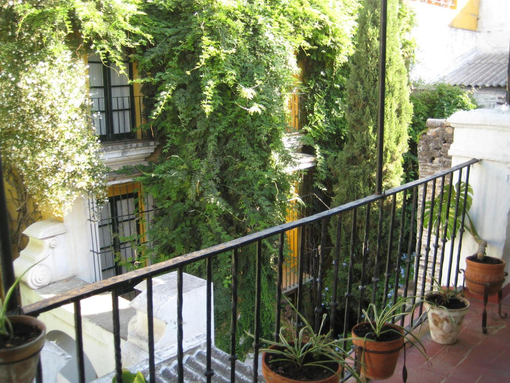 Pension Bienvenido Seville Ngoại thất bức ảnh